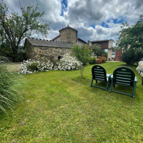 Apartamento turístico con precioso jardín - Los Gayoles Rural